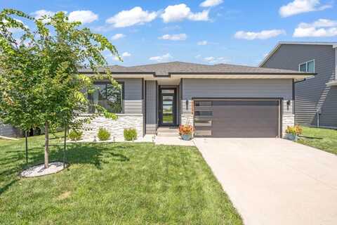 725 SE Drumlin Drive, Waukee, IA 50263