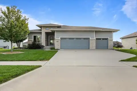 2908 NW Sharmin Drive, Ankeny, IA 50023