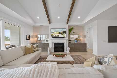 8799 Coral Reef Way, Panama City Beach, FL 32413