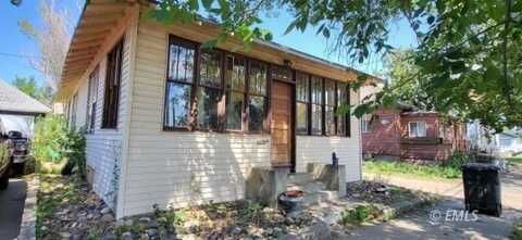 1503 Gordon St, Miles City, MT 59301