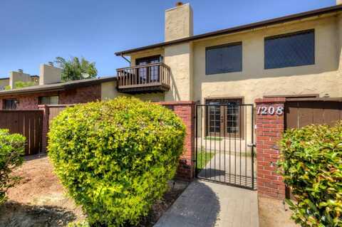 1208 Rose Avenue, Selma, CA 93662