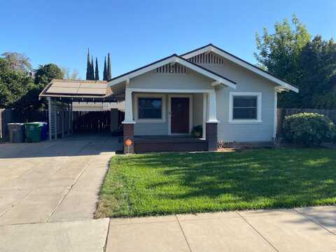 947 Friesen Avenue W, Reedley, CA 93654