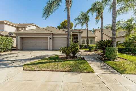 4425 Morris W, Fresno, CA 93722