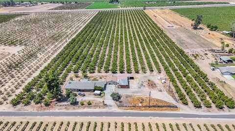 13335 Willow Avenue S, Selma, CA 93662