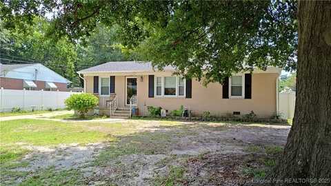 5117 Palmetto Lane, Fayetteville, NC 28304