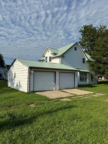 500 Garfield Ave, Farnhamville, IA 50538