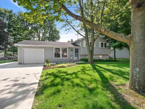 1635 Green Road, New Haven, IN 46774