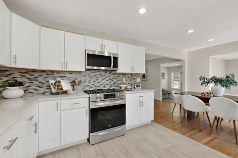 4724 CREST Avenue SE, Albuquerque, NM 87108