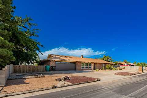 5012 Justin Drive NW, Albuquerque, NM 87114
