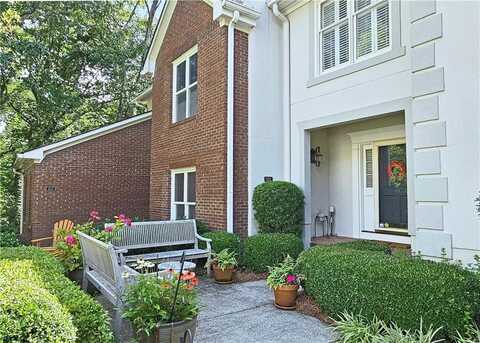 5652 River Oaks Place, Atlanta, GA 30327