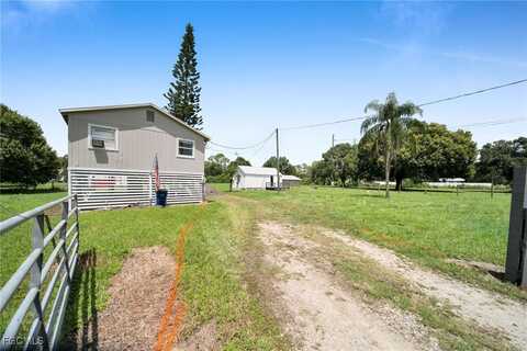 2950 Packinghouse Road, Alva, FL 33920