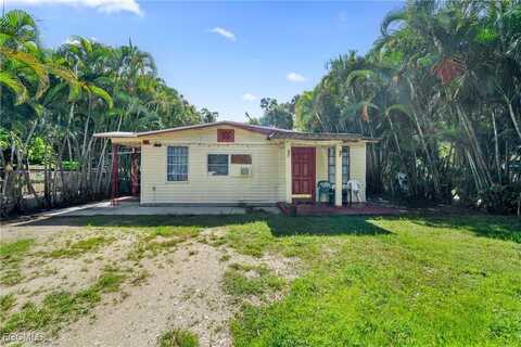 653 Howell Circle Drive, Fort Myers, FL 33905