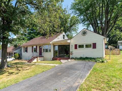 205 DEVON RD, STAUNTON, VA 24401
