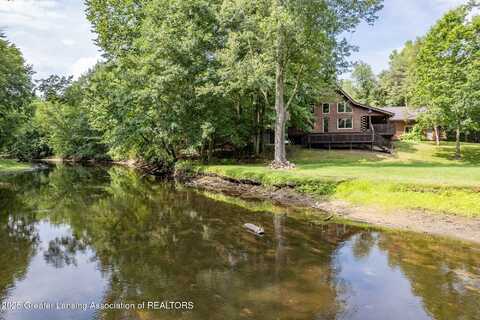 7535 W Polk Road, Sumner, MI 48889