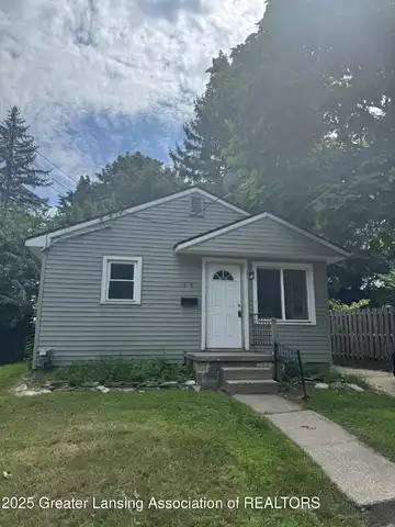 1616 Roseneath Avenue, Lansing, MI 48915