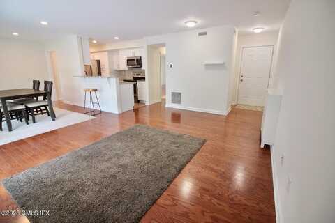 73 Riverside Avenue, Stamford, CT 06905