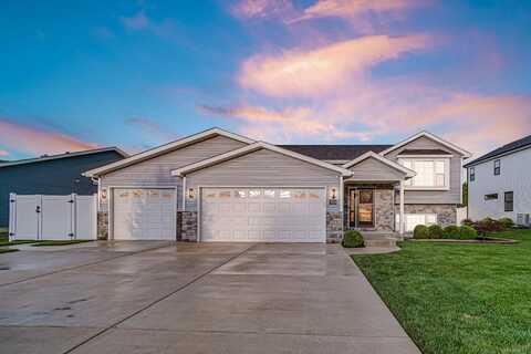 7515 Clark Court, Merrillville, IN 46410