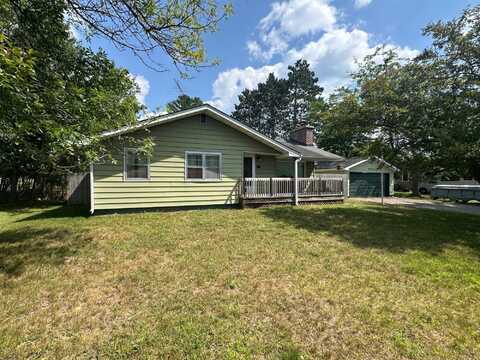 111 FOURTH ST N, Eagle River, WI 54521