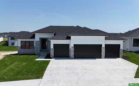 5509 N 212th Avenue, Elkhorn, NE 68022