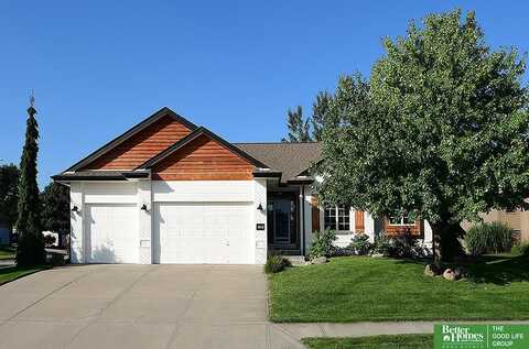 10418 Spyglass Drive, Omaha, NE 68136