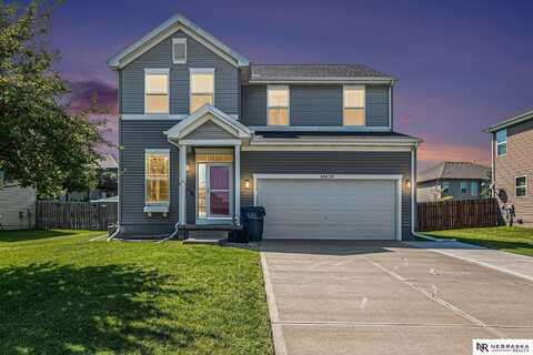 10620 S 110th Avenue, Papillion, NE 68046