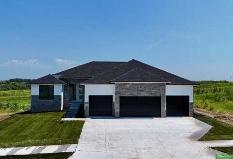 5709 N 195th Street, Elkhorn, NE 68022