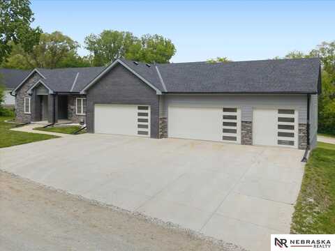 10970 Bridgeview Drive, Blair, NE 68008