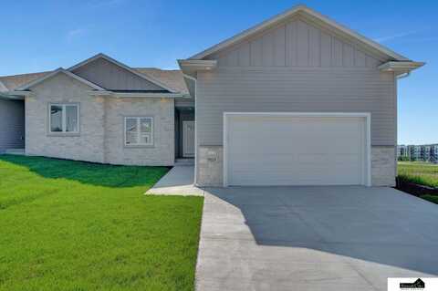 4936 Spire Street, Lincoln, NE 68516