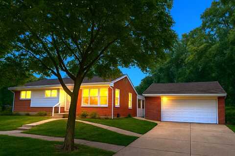 1720 Avondale Avenue, Ann Arbor, MI 48103