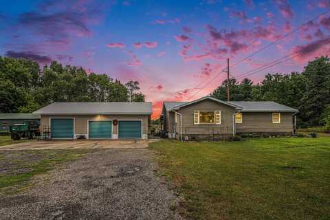 390 E Wilson Road, Scottville, MI 49454