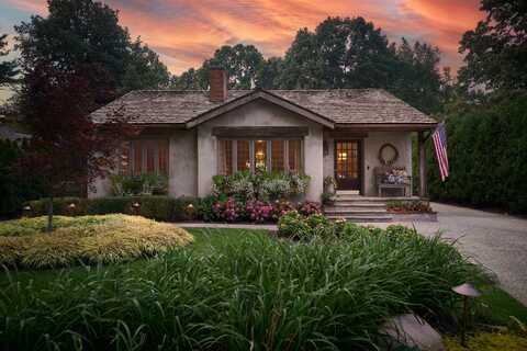 6639 Bandle Street, Saugatuck, MI 49453
