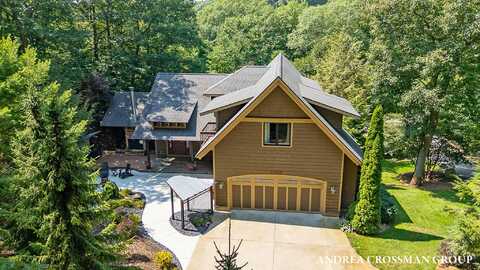 17110 Pimento Hill, West Olive, MI 49460