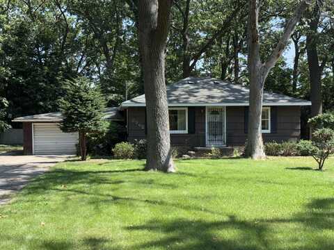 2962 Statford Street, Norton Shores, MI 49444
