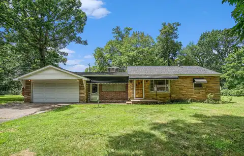 1560 S Pasadena Avenue, Ypsilanti, MI 48198