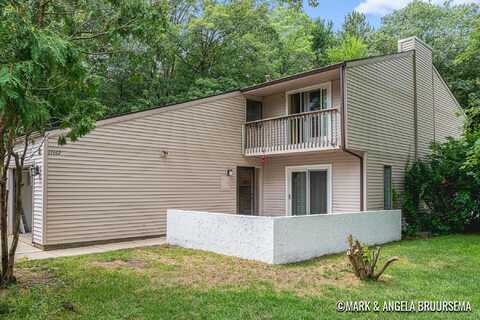 17462 Dunewood Court, Spring Lake, MI 49456