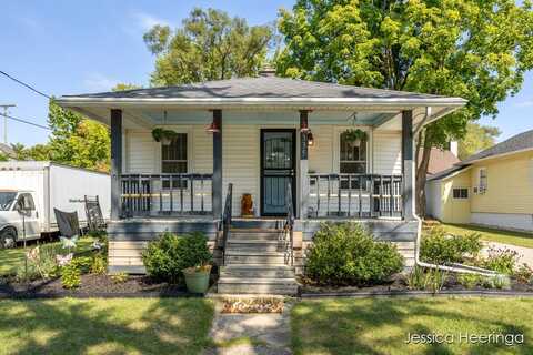 335 Lewis Street, Rockford, MI 49341