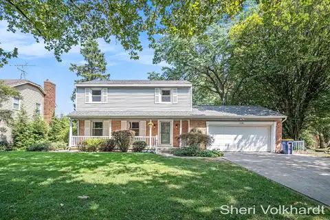 1230 Worcester Drive NE, Grand Rapids, MI 49505