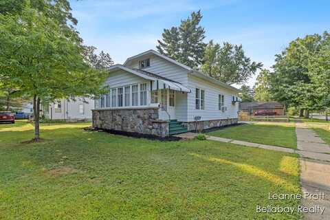 502 E Madison Street, Hastings, MI 49058