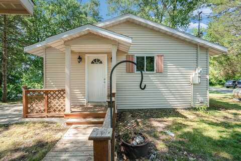 67100 Oxbow Drive, Constantine, MI 49042