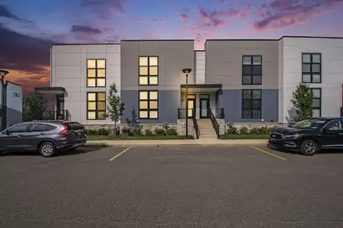6015 Port View Drive SE, Grand Rapids, MI 49512
