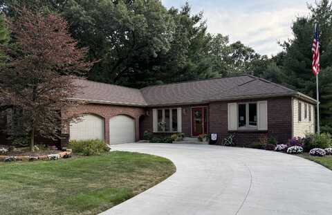 2401 Elderwood Drive NW, Grand Rapids, MI 49544
