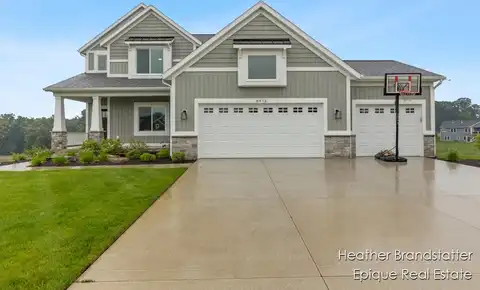8973 Courtland Hills Court, Rockford, MI 49341