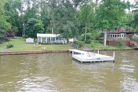 119 Masters Dr, Greenwood, SC 29649