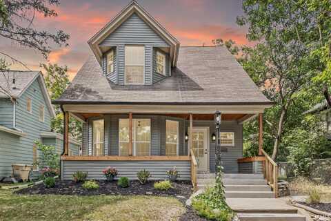 707 Cushing Street, South Bend, IN 46616