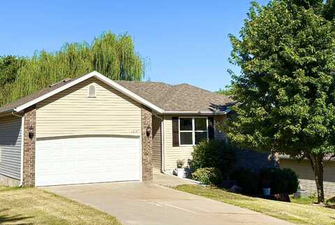 1217 S 14th Street, Ozark, MO 65721