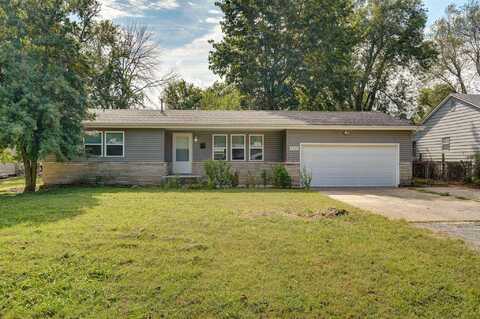 2249 S Dollison Avenue, Springfield, MO 65807