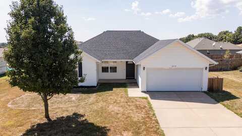 205 Spruce Avenue, Clever, MO 65631