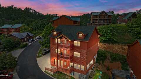 2513 Laurel Point Way, Sevierville, TN 37862