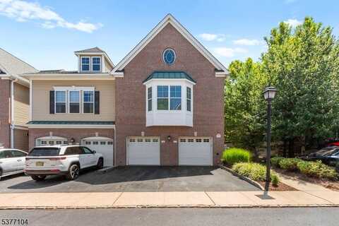 611 River Pl, Butler, NJ 07405