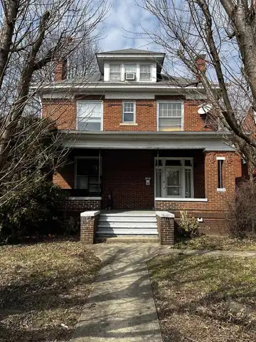 724 Jefferson Avenue, Huntington, WV 25704